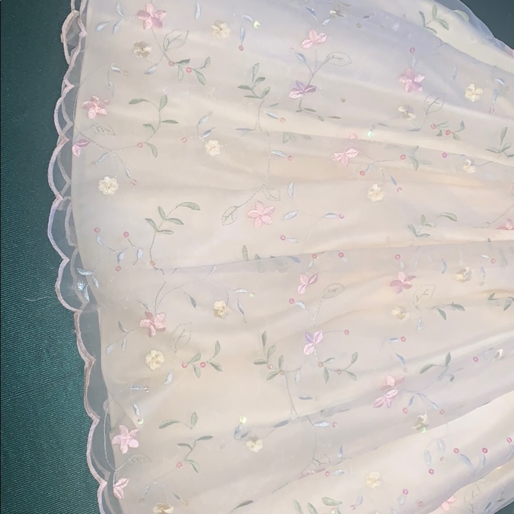 Dress - Picture 4 of 5